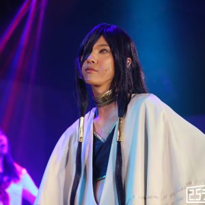 日常と非日常を“言葉”でつなぐ　舞台『真夜中のオカルト公務員』開幕【ゲネプロレポート】 イメージ画像