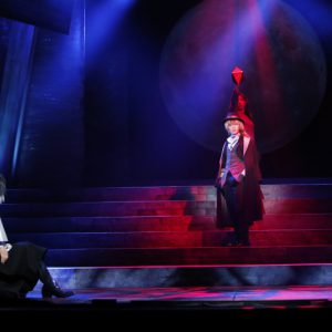 鳥越裕貴が魅せる“生命の輝き”　舞台「文豪ストレイドッグス DEAD APPLE」公演レポート イメージ画像