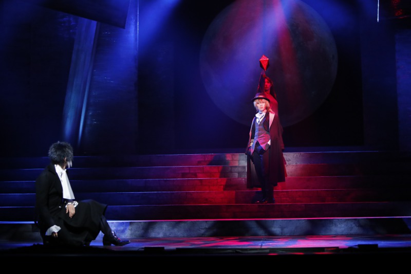 鳥越裕貴が魅せる“生命の輝き”　舞台「文豪ストレイドッグス DEAD APPLE」公演レポート イメージ画像