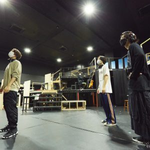 崎山つばさ「僕らが作る“道”に導きたい」、音楽劇「キセキ」稽古場レポート＆インタビュー イメージ画像