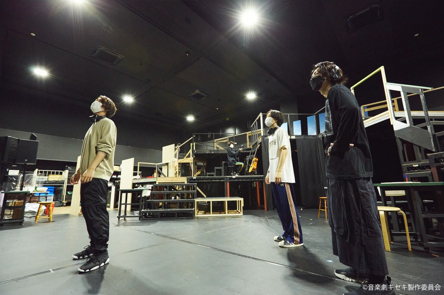 崎山つばさ「僕らが作る“道”に導きたい」、音楽劇「キセキ」稽古場レポート＆インタビュー イメージ画像