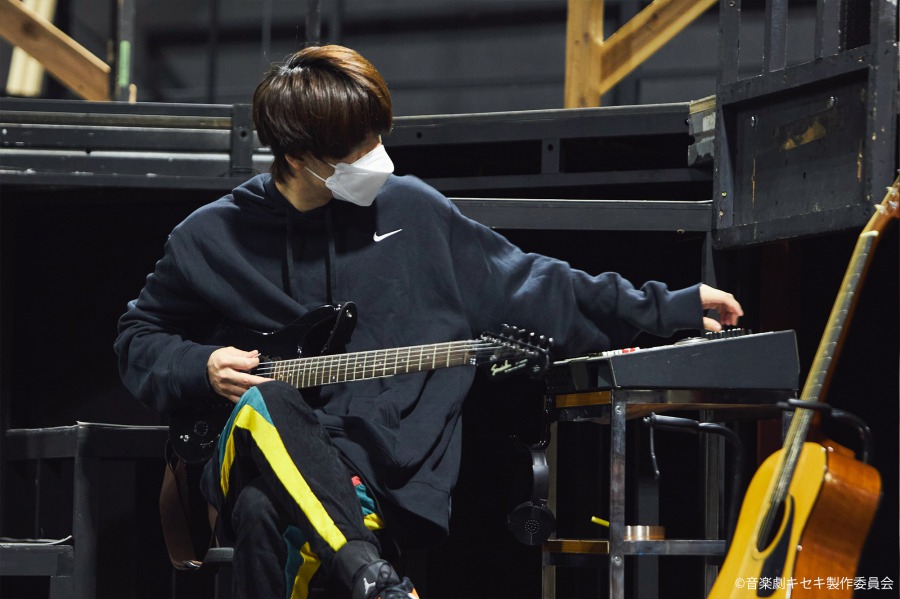 崎山つばさ「僕らが作る“道”に導きたい」、音楽劇「キセキ」稽古場レポート＆インタビュー イメージ画像