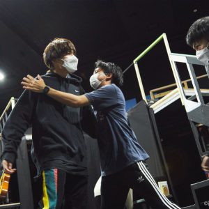 崎山つばさ「僕らが作る“道”に導きたい」、音楽劇「キセキ」稽古場レポート＆インタビュー イメージ画像
