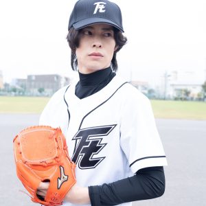 根本正勝「チームプレーで最高の作品を作る」、舞台「ROOKIES」キャスト一同で野球練習 イメージ画像