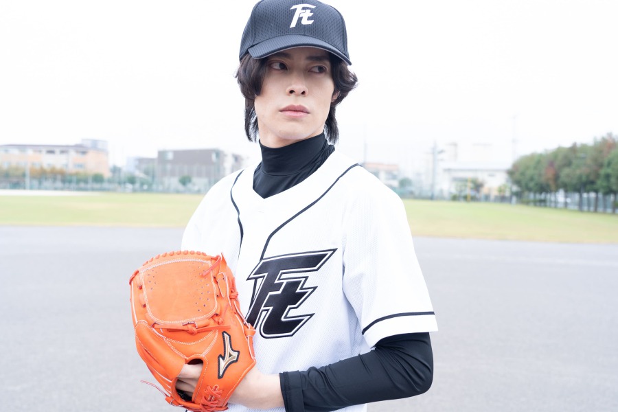 根本正勝「チームプレーで最高の作品を作る」、舞台「ROOKIES」キャスト一同で野球練習 イメージ画像