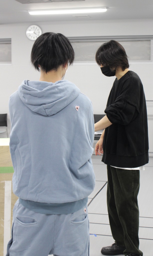 植田圭輔が信頼する仲間と作り上げる「はじまりのカーテンコール」稽古場レポート イメージ画像