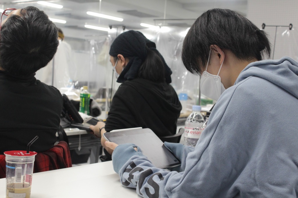 植田圭輔が信頼する仲間と作り上げる「はじまりのカーテンコール」稽古場レポート イメージ画像