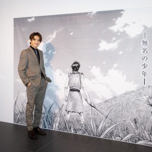 三浦宏規＆高野洸が「キングダム展 －信－」訪問　見学時の写真が解禁 イメージ画像