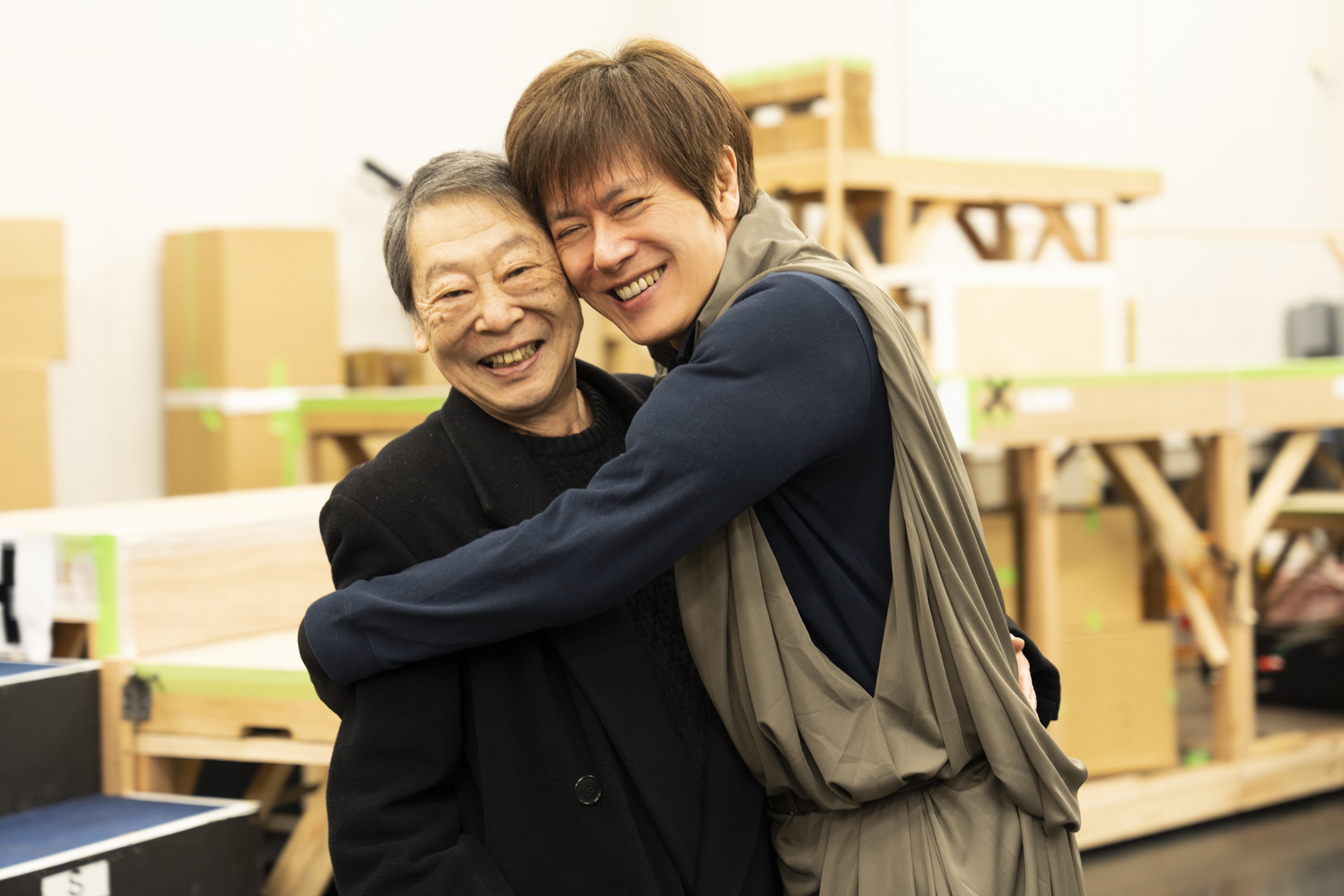 舞台『キングダム』三浦宏規・高野洸らの稽古場写真解禁　追加キャストに壤晴彦が出演 イメージ画像